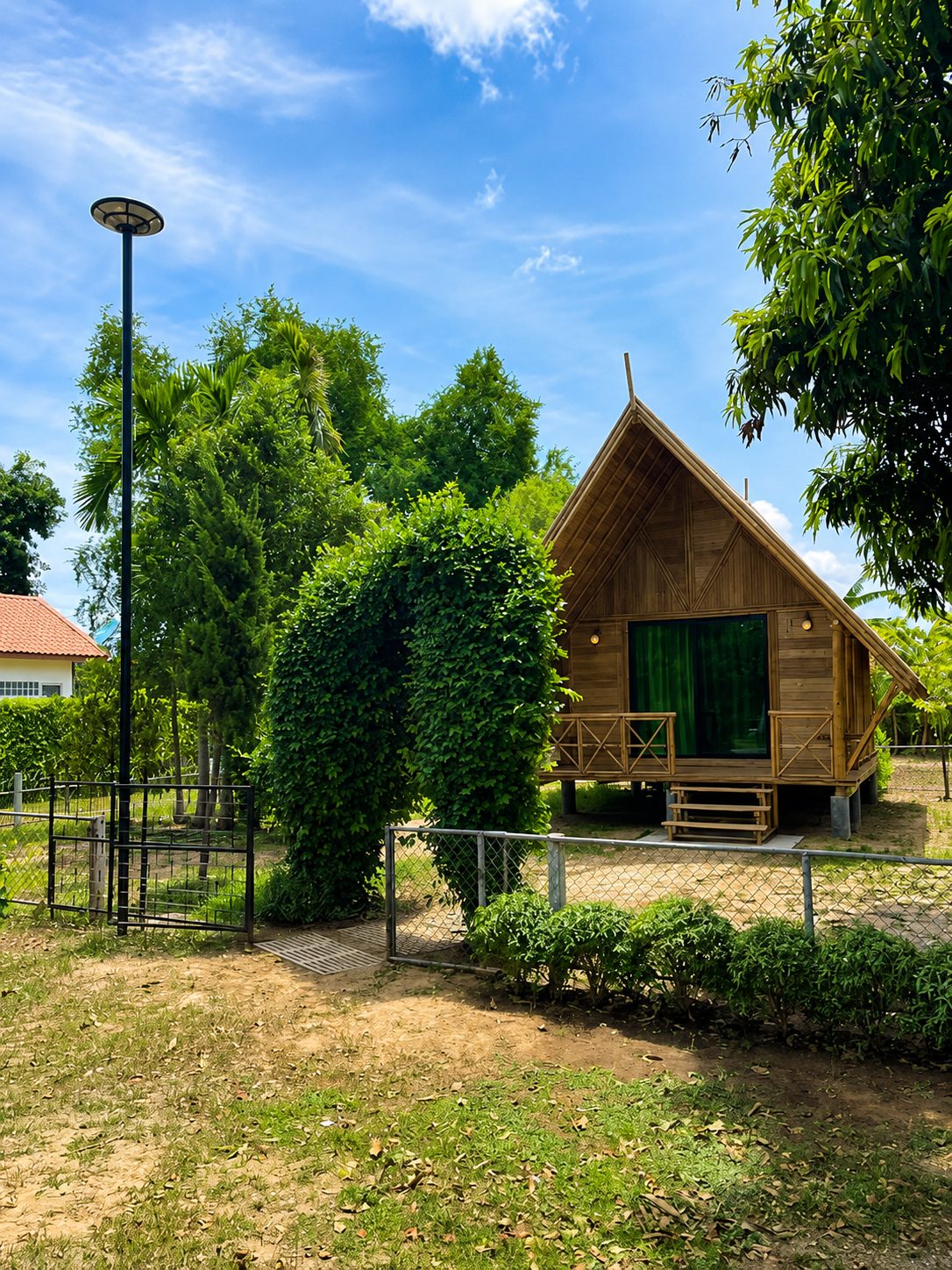 DUANG JARAS - Bamboo Garden Cottage — 2