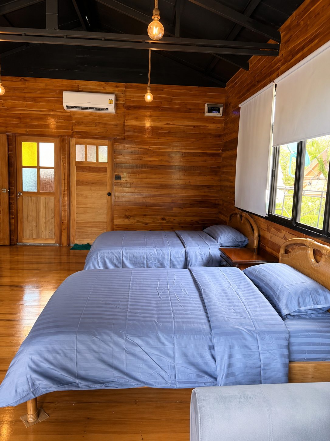 DUANG JARAS - Panoramic Riverfront Villa — 5
