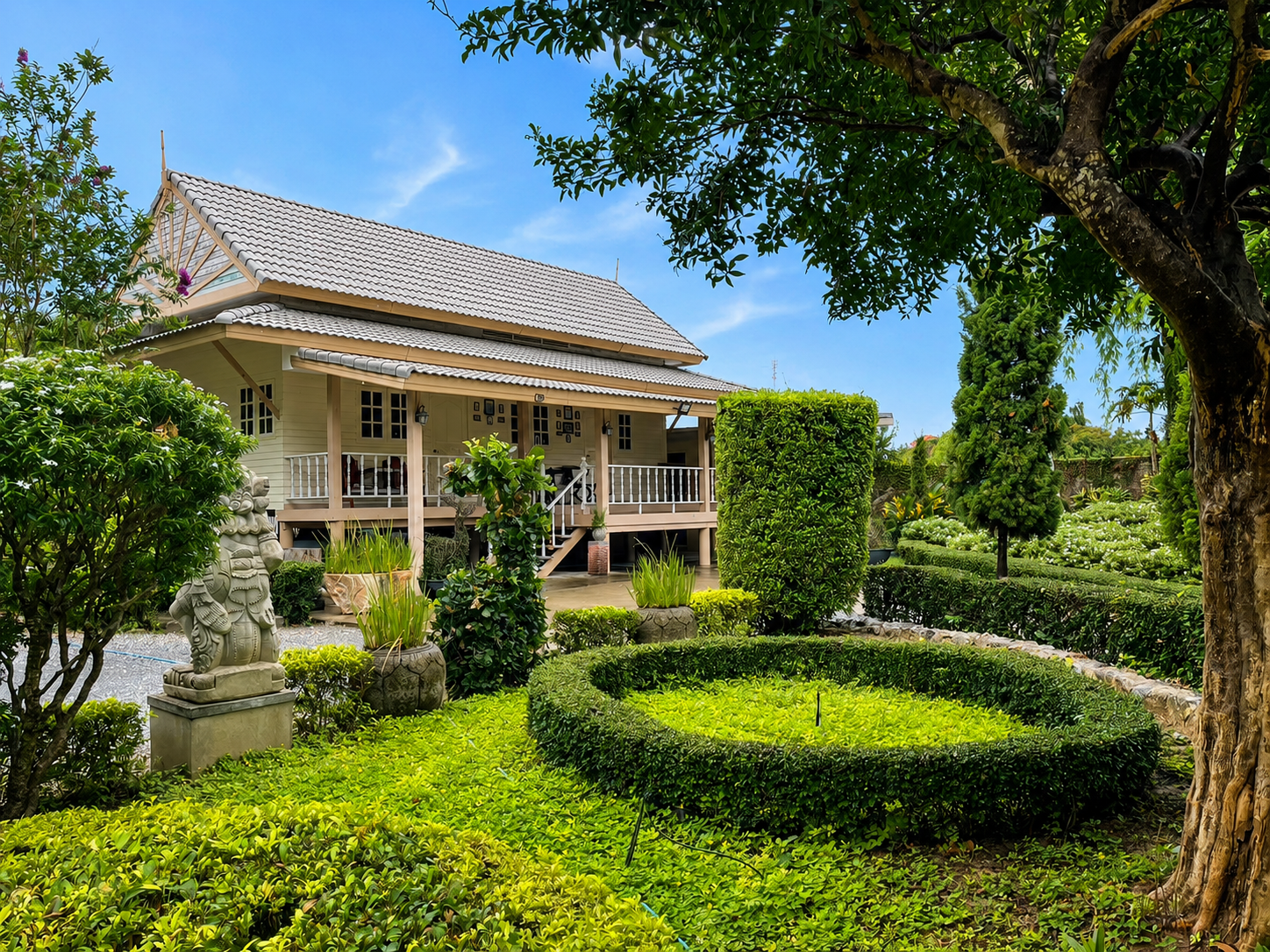 Middle House 10