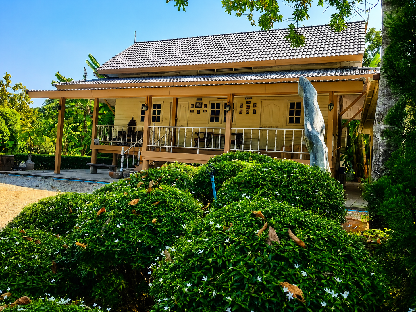 Middle House 3